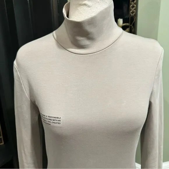 PANGAIA Long Sleeve Turtleneck Top – Size M - Picture 2 of 11